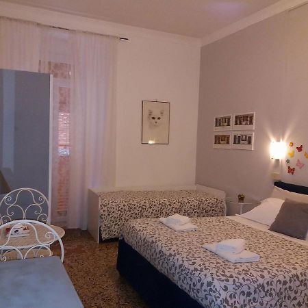 Argentina House Bed & Breakfast Genova Exterior foto