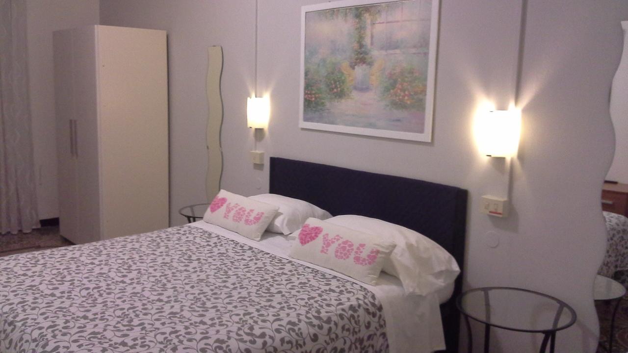 Argentina House Bed & Breakfast Genova Exterior foto